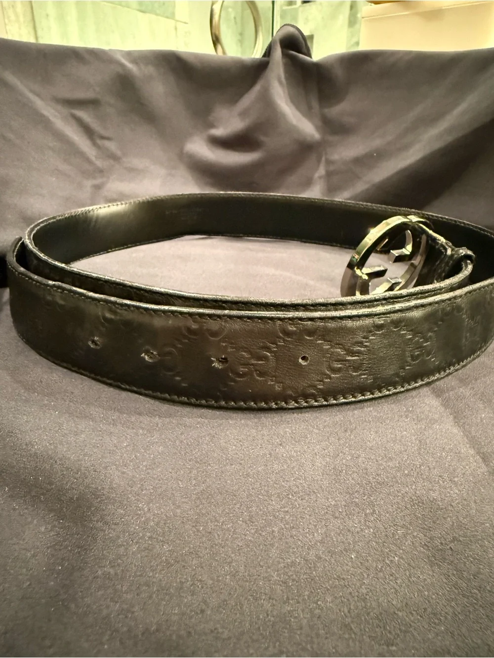 Gucci Black Leather Men's Belt with Silver Double G Buckle